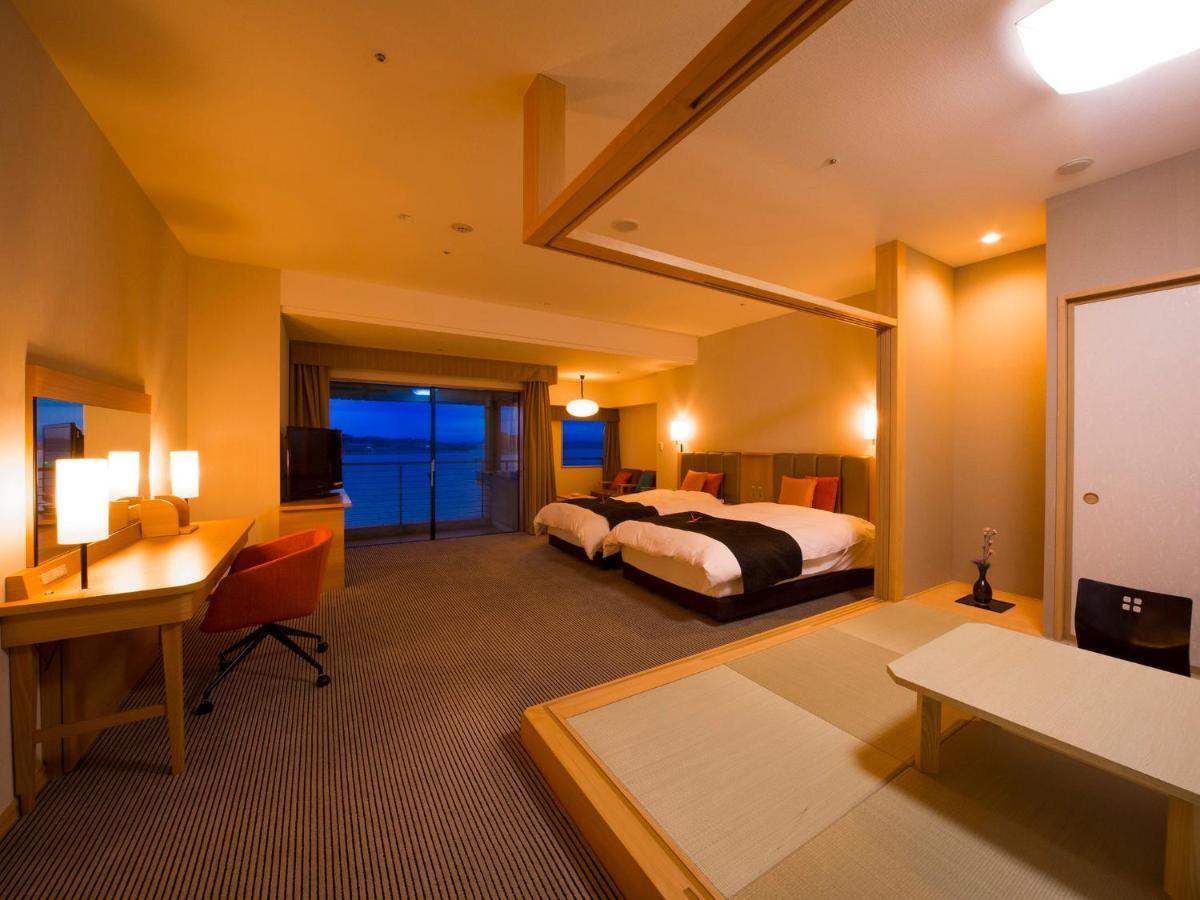 Apa Hotel & Resort Kaga Katayamazu Onsen Kasuikyo Zewnętrze zdjęcie