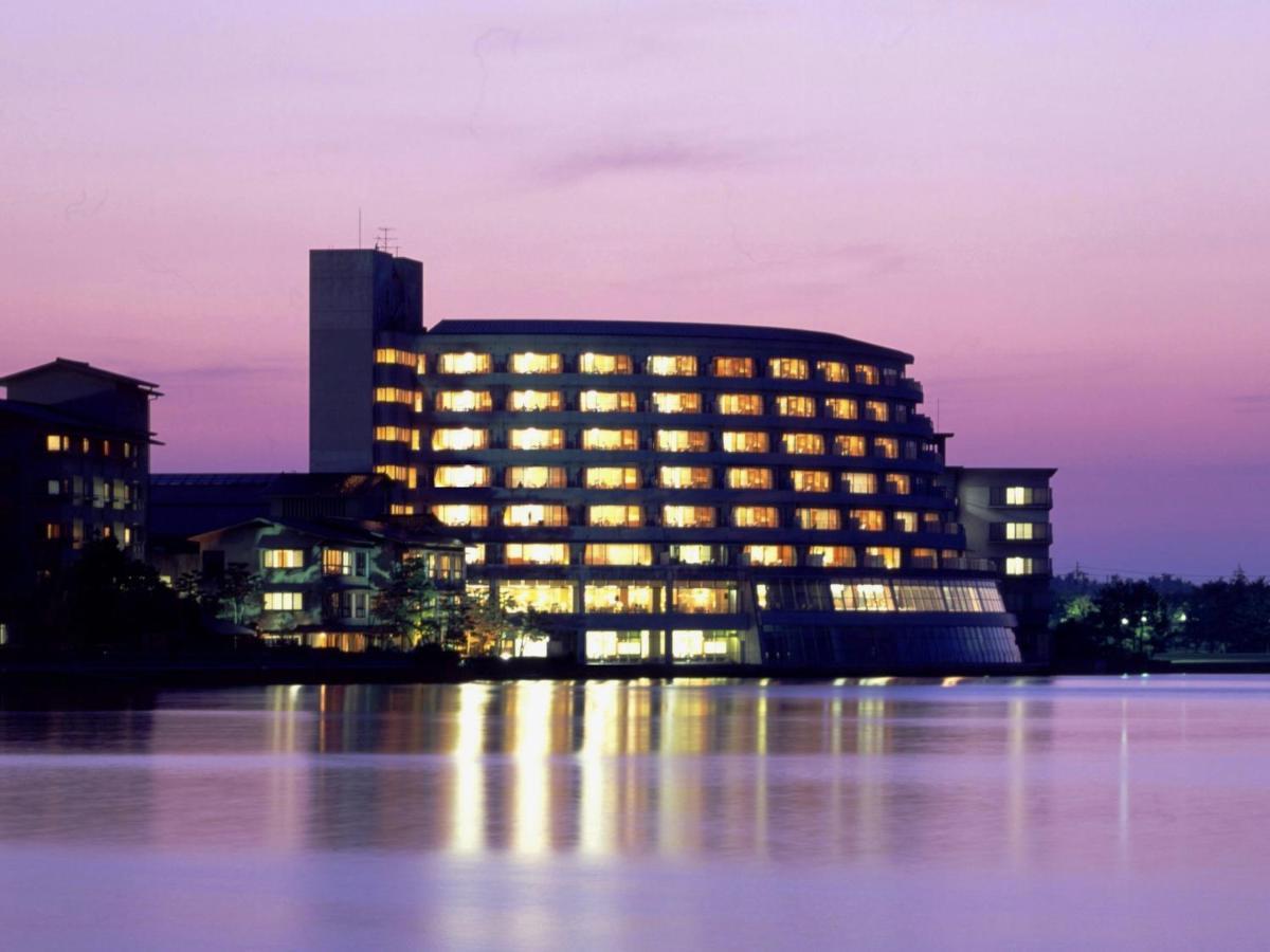 Apa Hotel & Resort Kaga Katayamazu Onsen Kasuikyo Zewnętrze zdjęcie