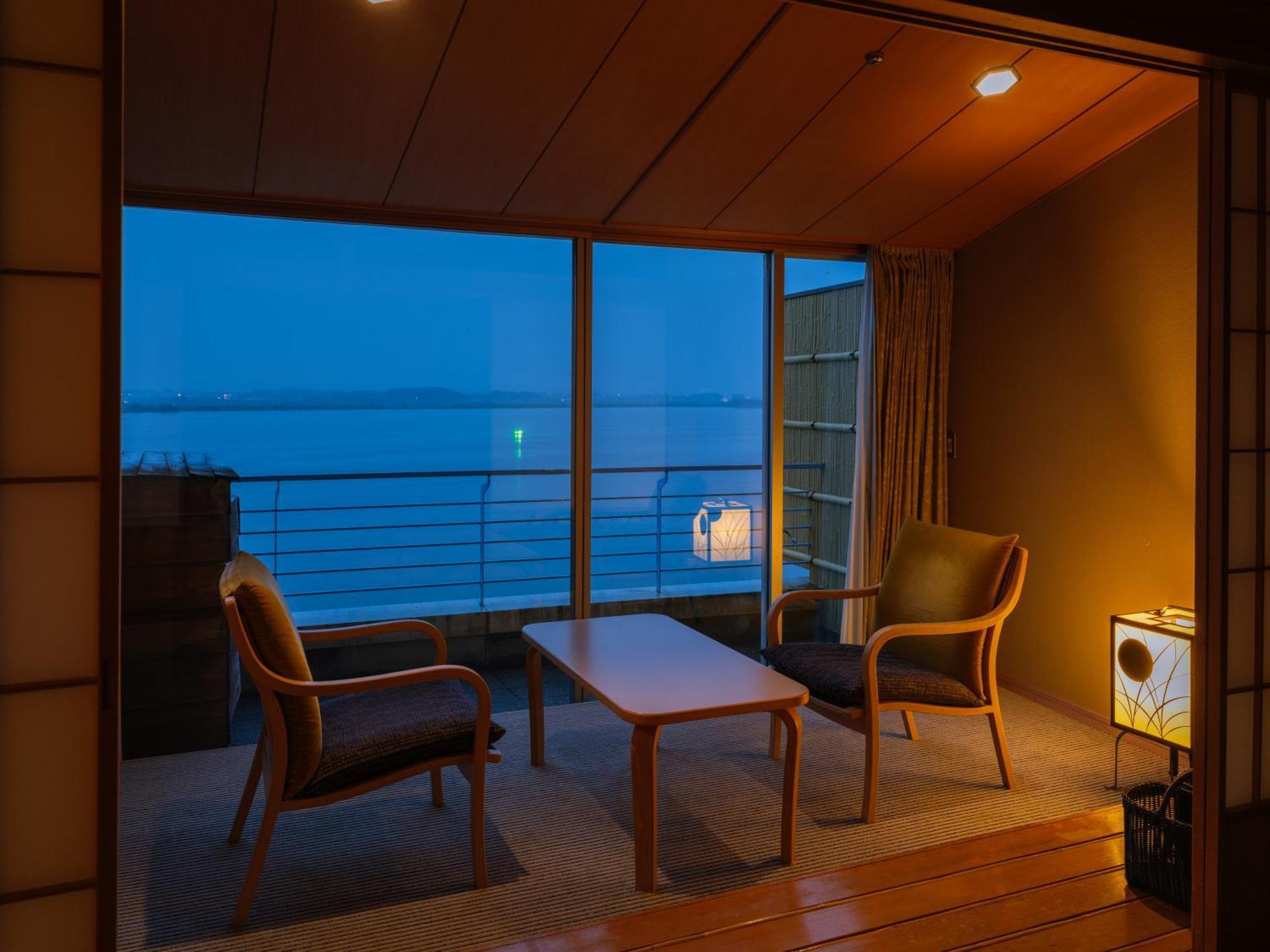 Apa Hotel & Resort Kaga Katayamazu Onsen Kasuikyo Zewnętrze zdjęcie