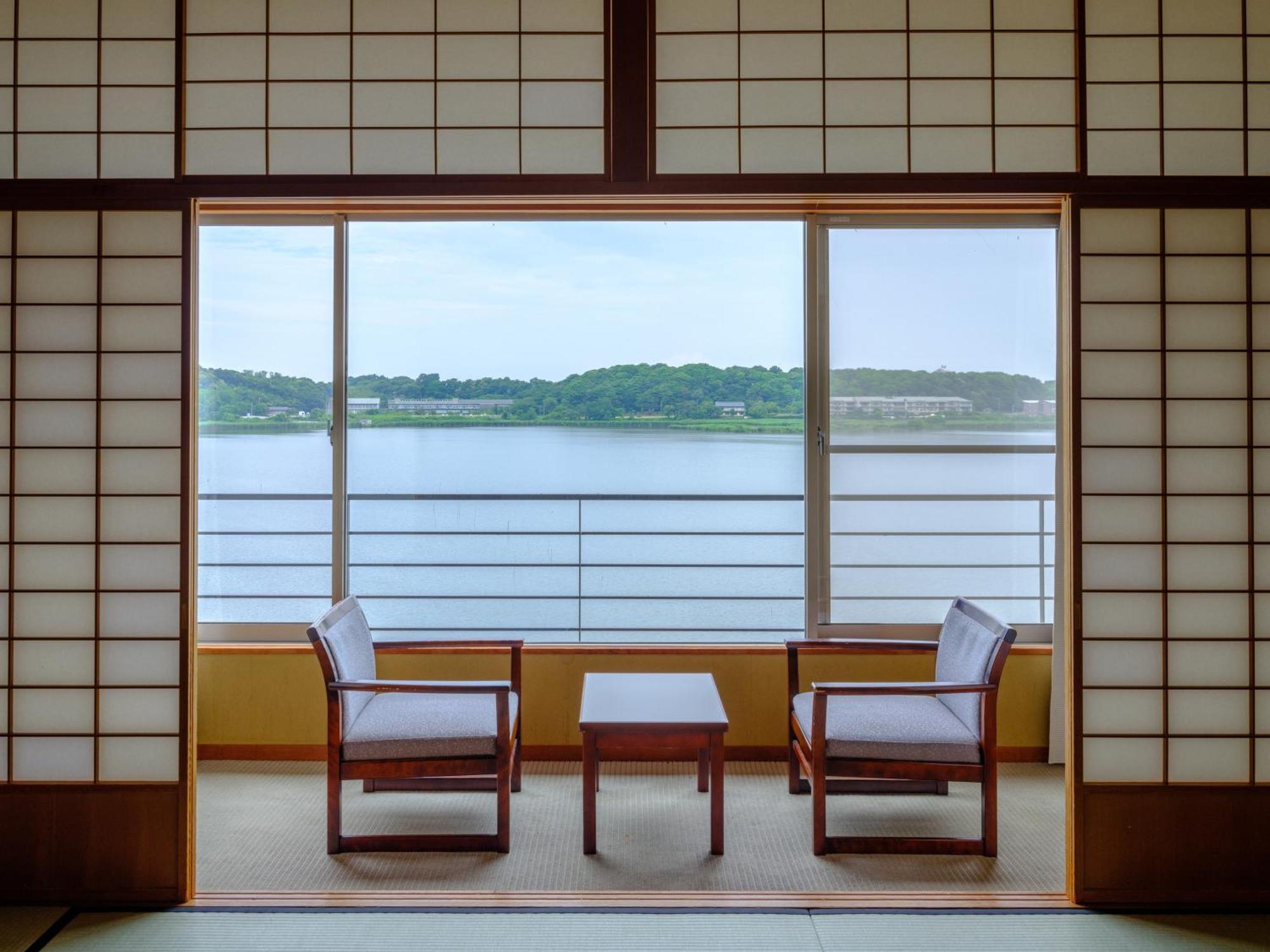 Apa Hotel & Resort Kaga Katayamazu Onsen Kasuikyo Zewnętrze zdjęcie